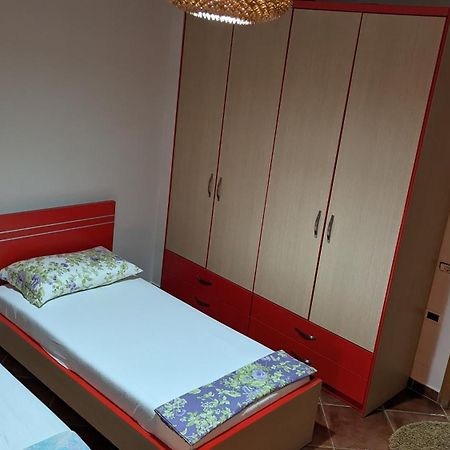 Venus - Cozy Apt With Terrace Vlorë Εξωτερικό φωτογραφία